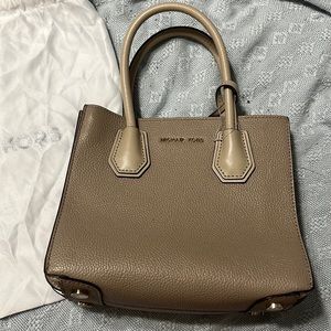 MICHAEL KORS PURSE 👜